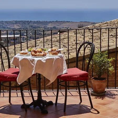 Della Posta Vecchia Oda ve Kahvaltı 3*