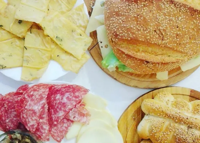 Della Posta Vecchia Bed & Breakfast